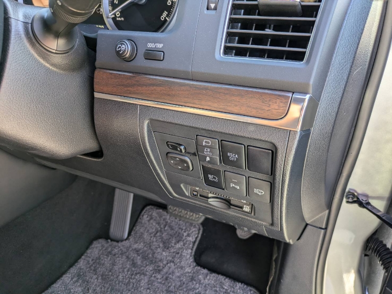 2019 LANDCRUISER 200 SERIES ZX TRIM