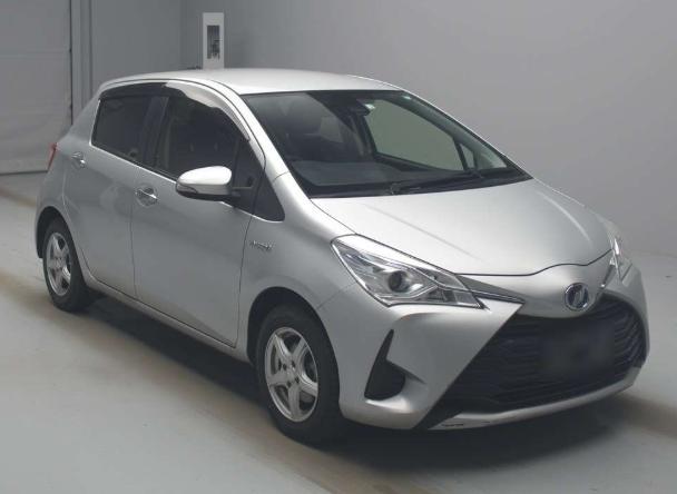 2018 Toyota Vitz Hybrid