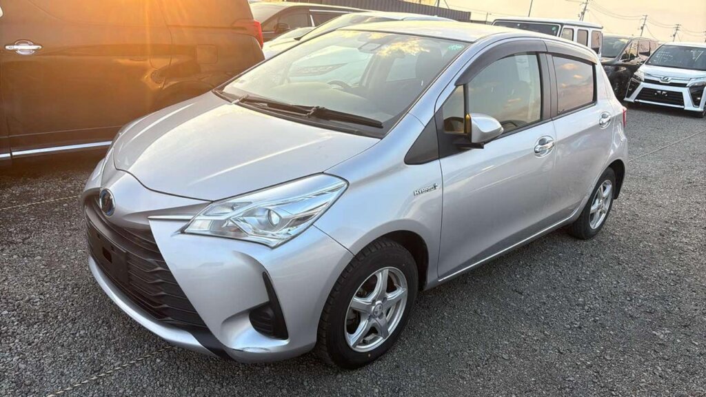 2018 Toyota Vitz Hybrid