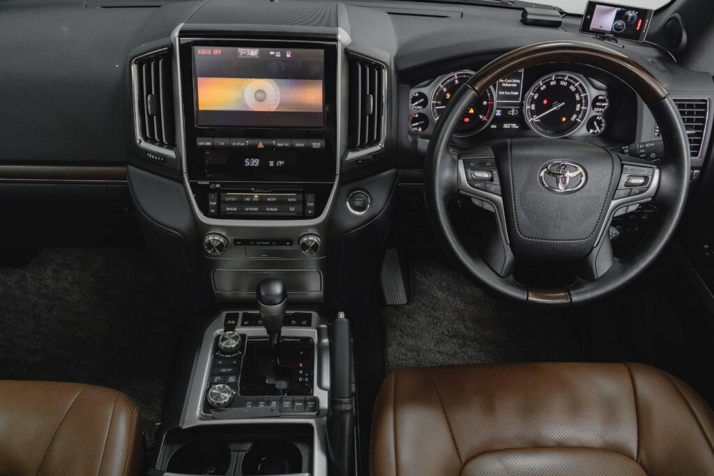 2019 LANDCRUISER 200 SERIES ZX TRIM