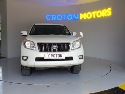 Image of 2010 Toyota Land Cruiser Prado