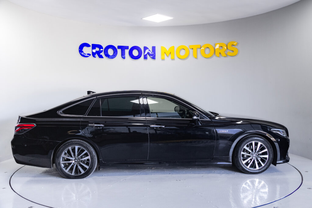 2018 Toyota Crown