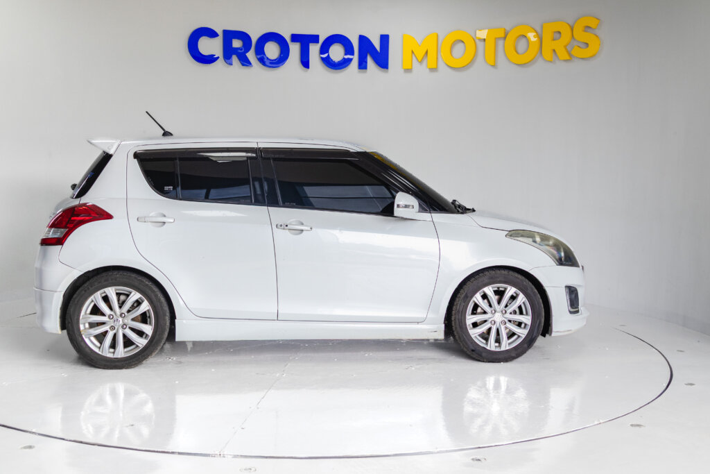 2015 Suzuki Swift RS