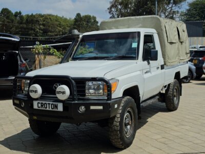 Image of 2014 Toyota Landcruiser 70 Series Pickup
